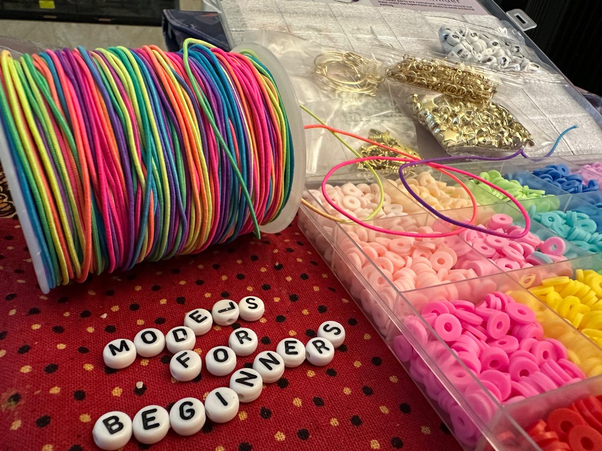 nitya's tweet image. Off to #MicrosoftAITour next week and working on two amazing labs for #MSIgnite in Nov! Plus Season 3 of #ModelMondays launches Dec 1!

And somewhere in this hectic timeline I found time to make friends with models. ❤️

Azure Open AI &amp;amp;
Mistral &amp;amp;
Cohere &amp;amp;
Meta &amp;amp; 
Phi &amp;amp;
HuggingFace