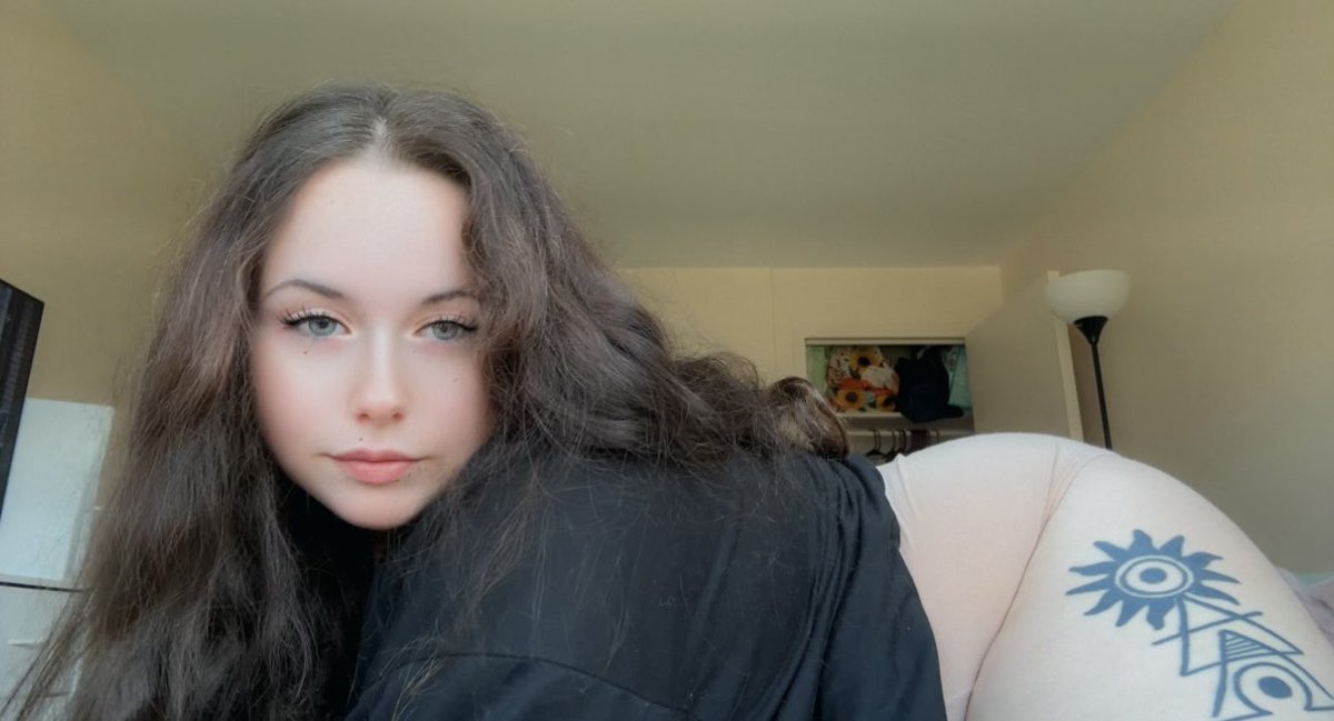 Lapïs Snöw tweet media