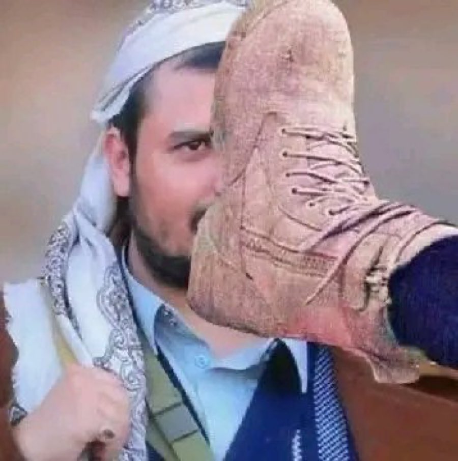 WtnAl4210's tweet photo. نهاية الحوثي كش ملك والعاقبة للمتقين وراح ادوسة برجلي من معي يصف جنبي 👍 https://t.co/xLqT5CnJTL