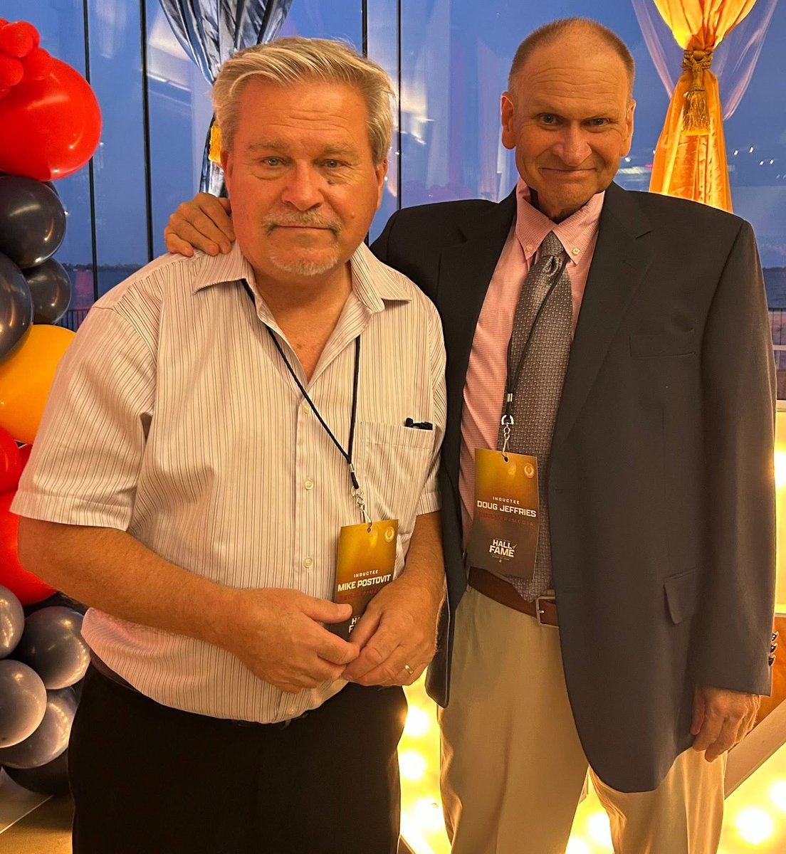 mpott43's tweet image. Congratulations to these two Kingston sports legends. Mike Postovit &amp;amp; Doug Jeffries inducted this weekend into the @queensgaels Football Hall of Fame. Joined in the media wing by sports pioneer in #ygk Max Jackson &amp;amp; former @WhigStandard Sports Editor Claude Scilley
