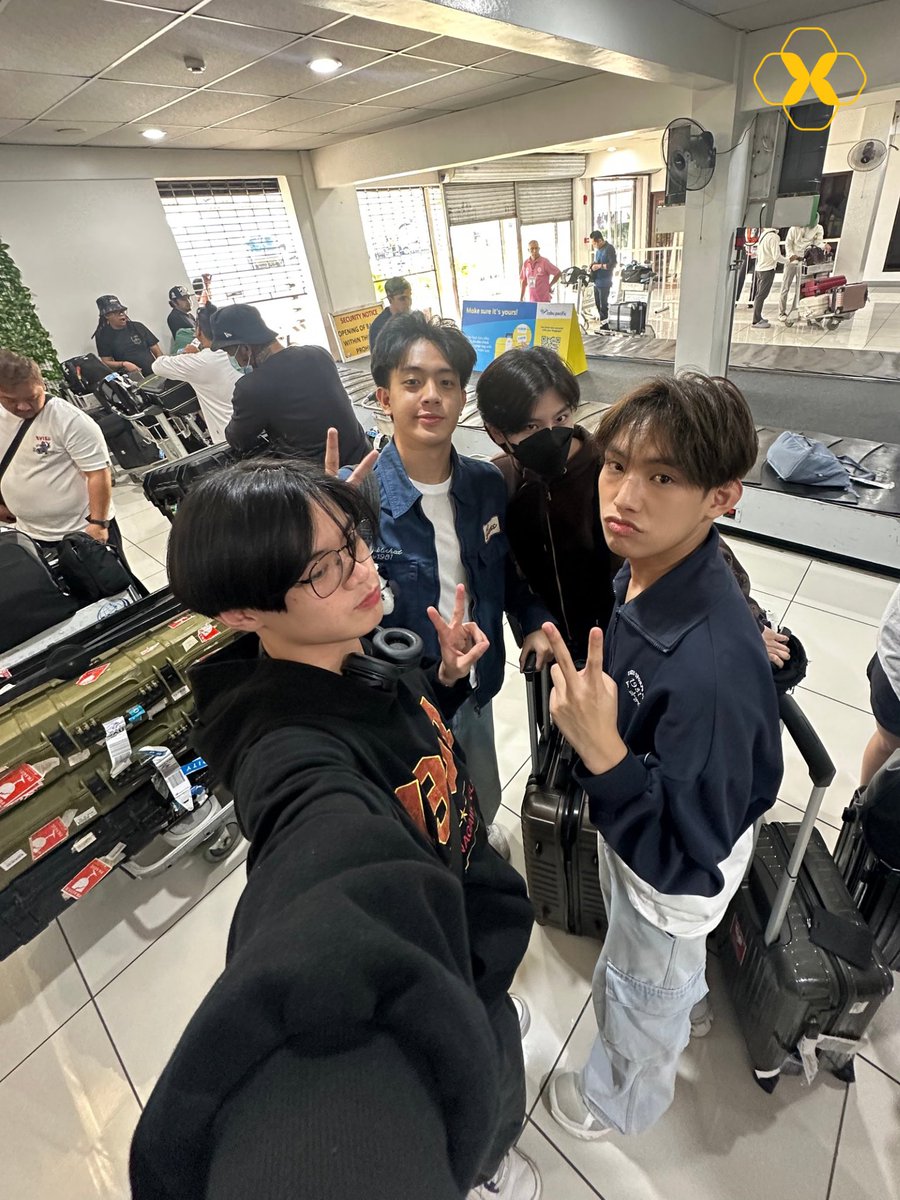 [📸] AJAA AT ANGOT FESTIVAL

AJAA’s first event outside of Luzon! Safely arrived and ready for the 24th Angot Festival, 9–10 PM 

See Ü there! 🍯

#AkoNa #AJAA_Comeback
#AJAA <a href="/AJAAofc/">AJAA</a>