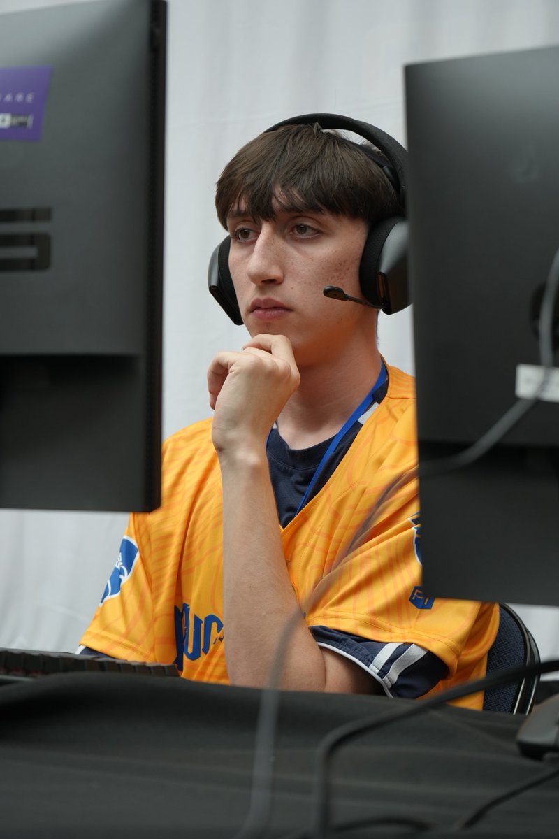 Bucs take home 2nd place in the Scenic City Invitational 🥈

Stellar performance by the Rocket League team all weekend. We faced some of the best teams in CRL and established  ETSU as a powerhouse this season. 

Best placement by a TN school at the TN LAN! 

#GoBucs