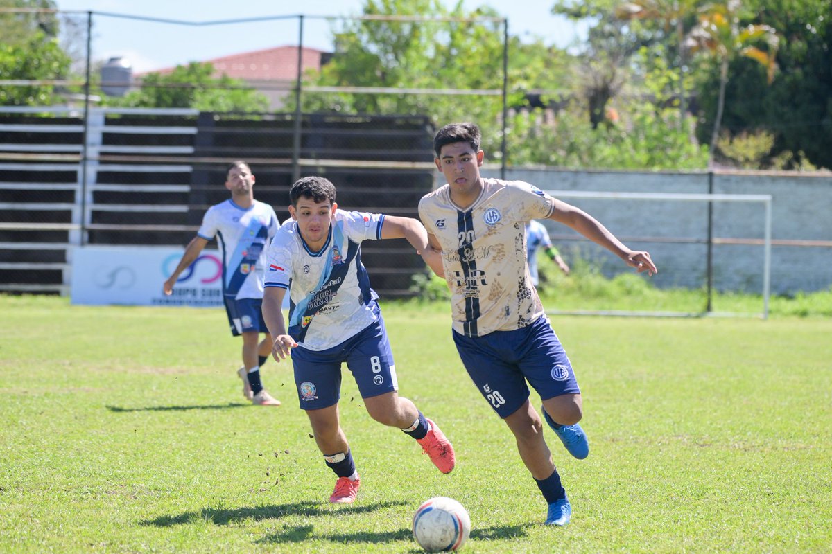 sndpy's tweet image. #JUPY2025🎓

La pasión universitaria se vive en Pilar 🏆🎓 Los #JUPY2025 #FaseRegional se desarrollan con emocionantes competencias en #handball🤾🏽‍♀️, #voley🏐, #FutbolCampo⚽️ y #FutsalFifa⚽️

Los escenarios deportivos se  llenan de energía y emoción🥳

 #ElDeporteNosUne🤝🏻