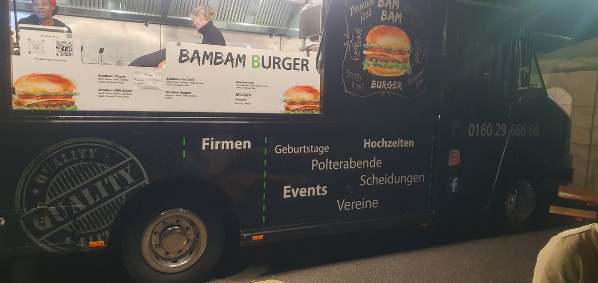 Senioren_bIngo's tweet photo. @kaninchenbau21 #BitcoinBurger die besten gab es beim #BTCEvent25 https://t.co/EOBaOoC9iT