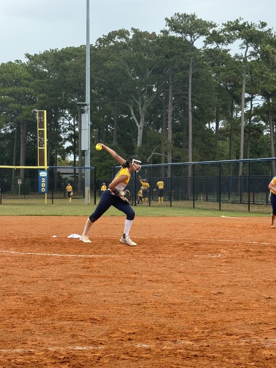 Hailey C. tweet media