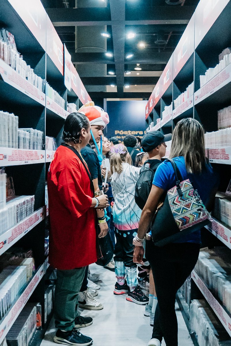 PaniniMangaMx's tweet photo. ¡El ambiente en #AniMole2025 se está poniendo bueno!
¿Cuántos de ustedes ya nos visitaron y realizaron sus compras?
Muéstrenos lo que consiguieron en los comentarios. https://t.co/JVmCXZe0aE