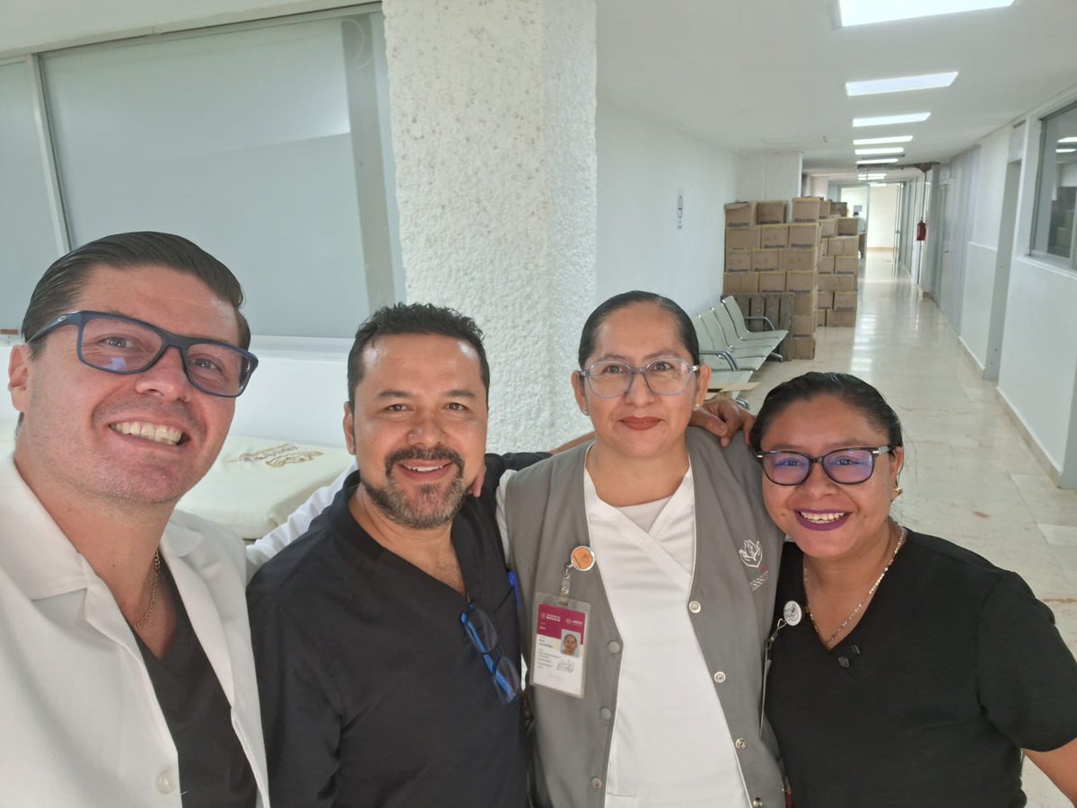 Issste_Morelos's tweet photo. 👁️ Ver con claridad también es un derecho. Inició la Jornada de Cirugía de Cataratas en la Clínica Hospital “Dr. Rafael Barba Ocampo”. Desde ISSSTE Morelos, seguimos transformando vidas con atención digna, calidad y calidez. #ISSSTEMorelos #SaludVisual #JornadaDeCataratas https://t.co/P4CP6bleal