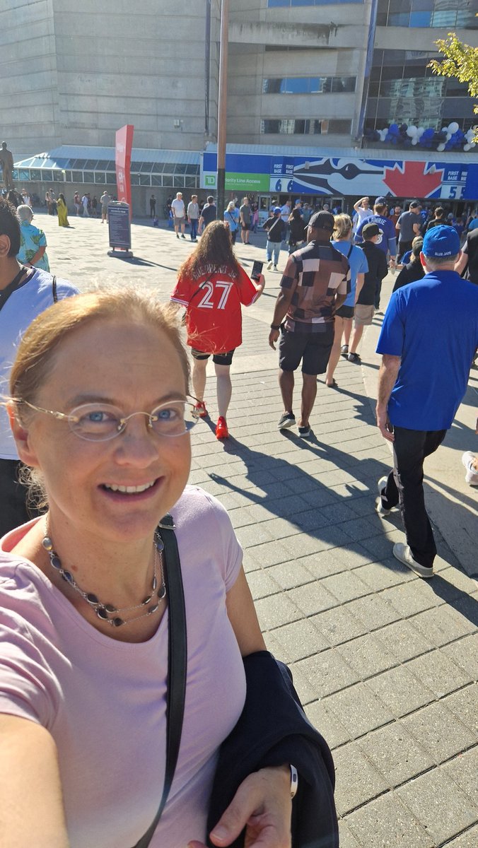 German Consulate TO tweet media