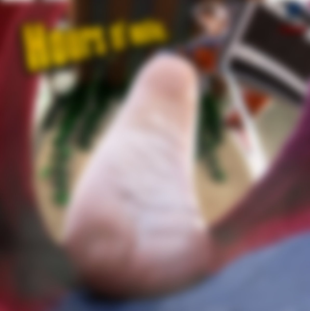 How many hours do you think you can last under her unwashed feet (ﾐ〒﹏〒ﾐ)

New Tinytina pic is up on my subscribstar! 

subscribestar.adult/badmrfrostyy