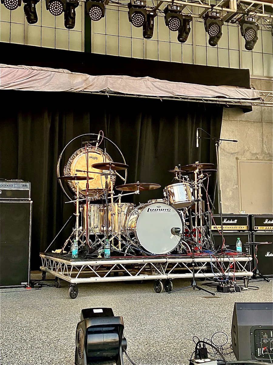 Great time last night jamming in Tulare, CA with Lynch Mob buds George, Jaron and Andrew! 
Happy bday George!🎊🎉🎂🎈🥁🔥💥 @georgelynchofficial 
@jarongulino  @andrewfreemanofficial 
@ludwigdrumshq <a href="/paistecymbals/">paistecymbals</a> <a href="/remopercussion/">Remo Inc.</a> @canopusdrums @vaterdrumsticks @vintageleedydrums