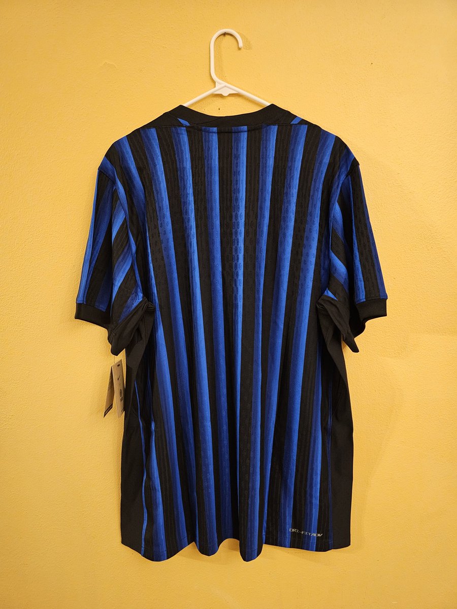 Picked up the 25/26 Inter home, joining my collection of 27 home shirts since they started with Nike 

#inter #nike