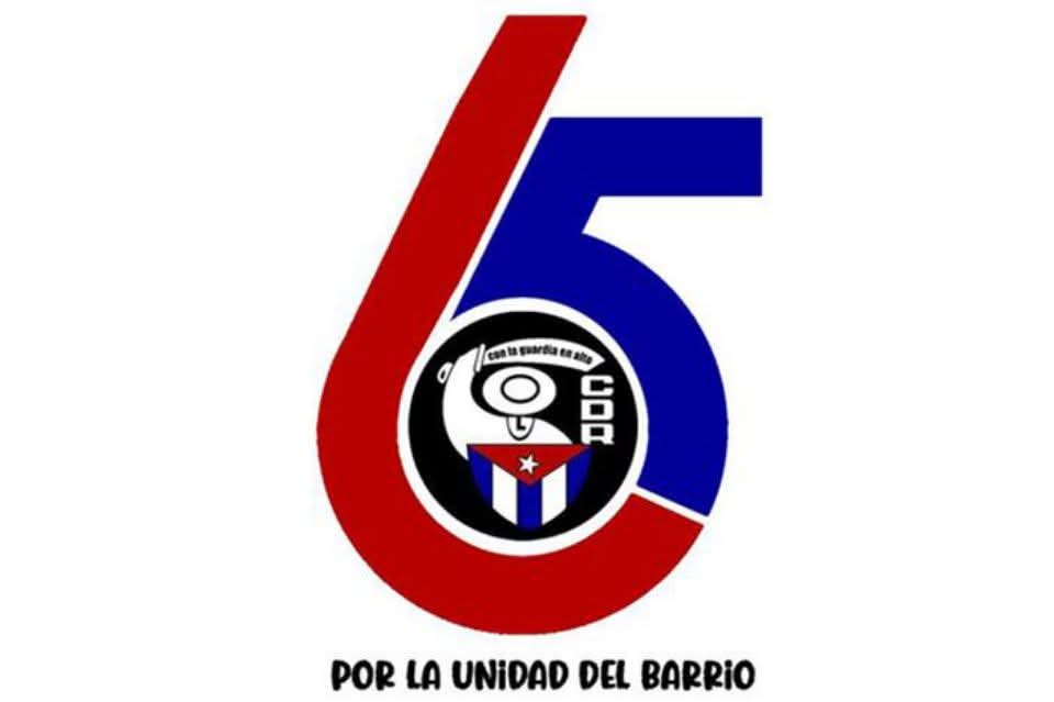 No tienen precedentes en otras experiencias socialistas: son fruto de la visión de #Fidel. ¡Y seguimos con el machete en alto...! ¡Felicidades! #65AñosCDR