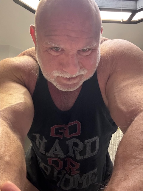 Itlnbuilt64's tweet photo. bring it to Daddy https://t.co/vlk4JGC0Np