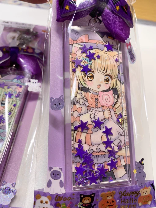 #おばけのカーニバル展4 制作ラストー!!初の?原画キーホルダー裏面はお迎えされた方限定公開って事で(シンプルだけどね!)可愛くできたので見て貰えたら嬉しいです明日は名刺作って発送準備します