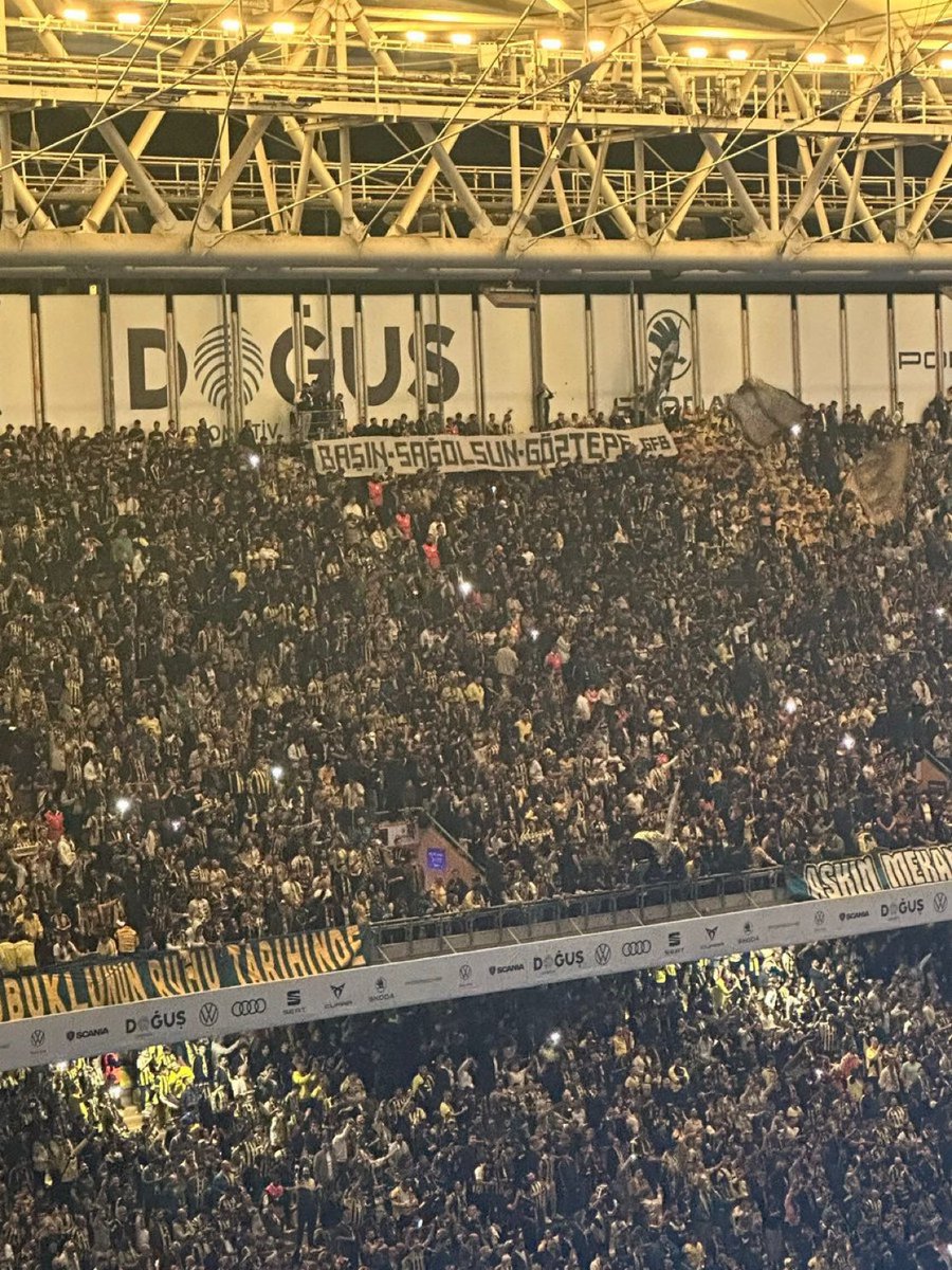 OKUL AÇIKTA BİR PANKART!

Başın sağ olsun Göztepe!

<a href="/YALIDERNEGI/">YALI</a>