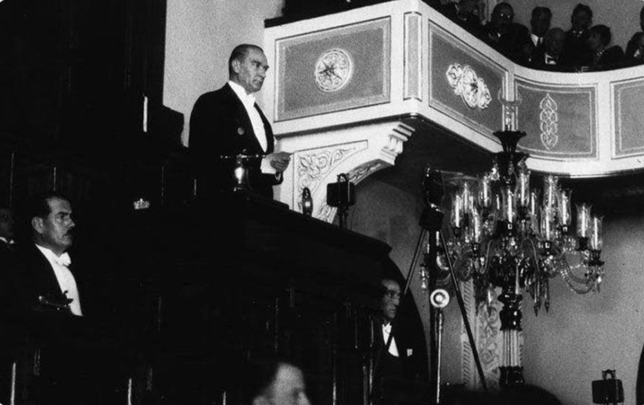 Türkiye Devleti'nin Şekl-i Hükümeti Cumhuriyettir.  İlelebet Payidar Kalacaktır. Kutlu olsun 🇹🇷

#29Ekim1923