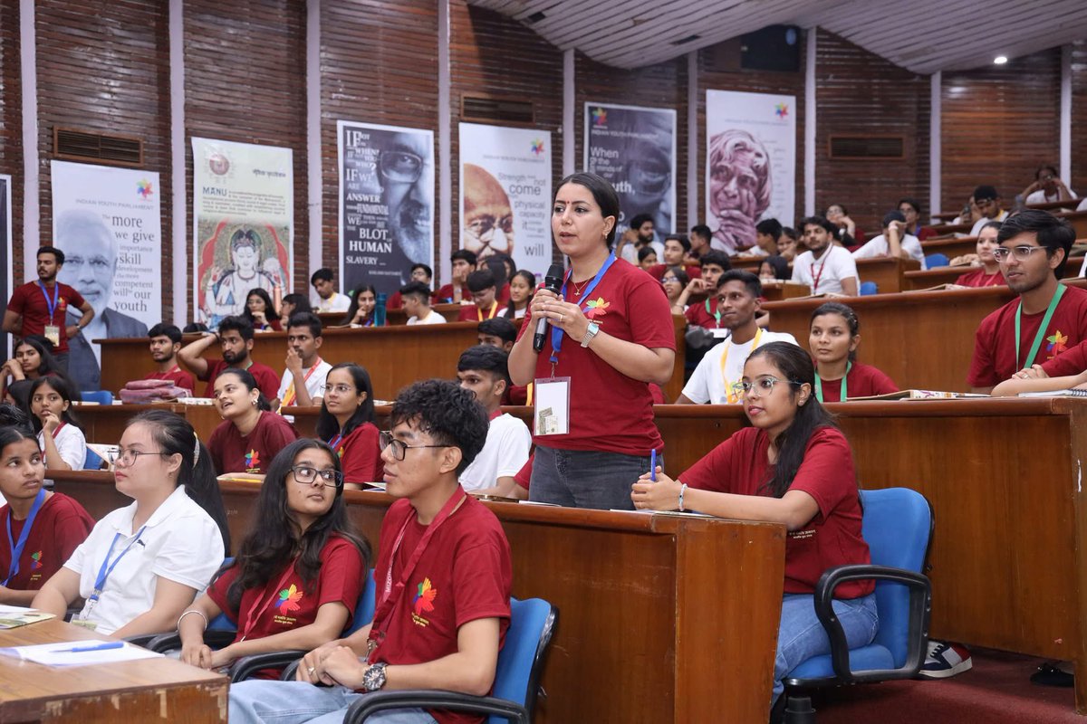 YouthParlia's tweet photo. सवाल मतलब, जागरूक हैं जनमत। 
#indianyouthparliament #eachothertogether
#democracy #iyp #mediafoundation #young #youth #mediafoundation #waterparliament https://t.co/jx0vTqsbwk