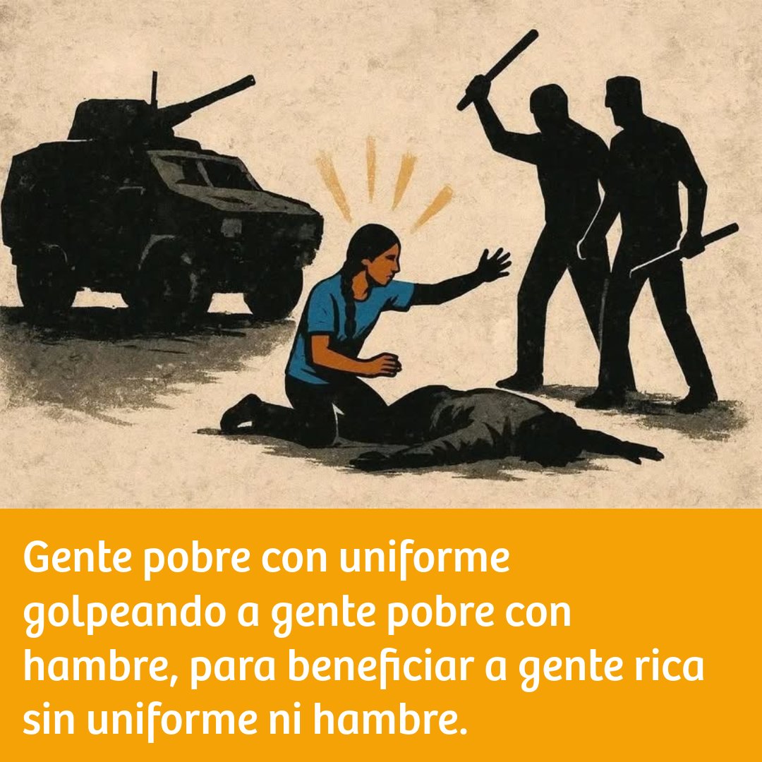 darwin_ec's tweet photo. Gente pobre con uniforme golpeando a gente pobre con hambre, para beneficiar a gente rica sin uniforme ni hambre.
#Cotacachi
#ffaa #ecuador #efrain #fuerez https://t.co/pOHt2d8W71