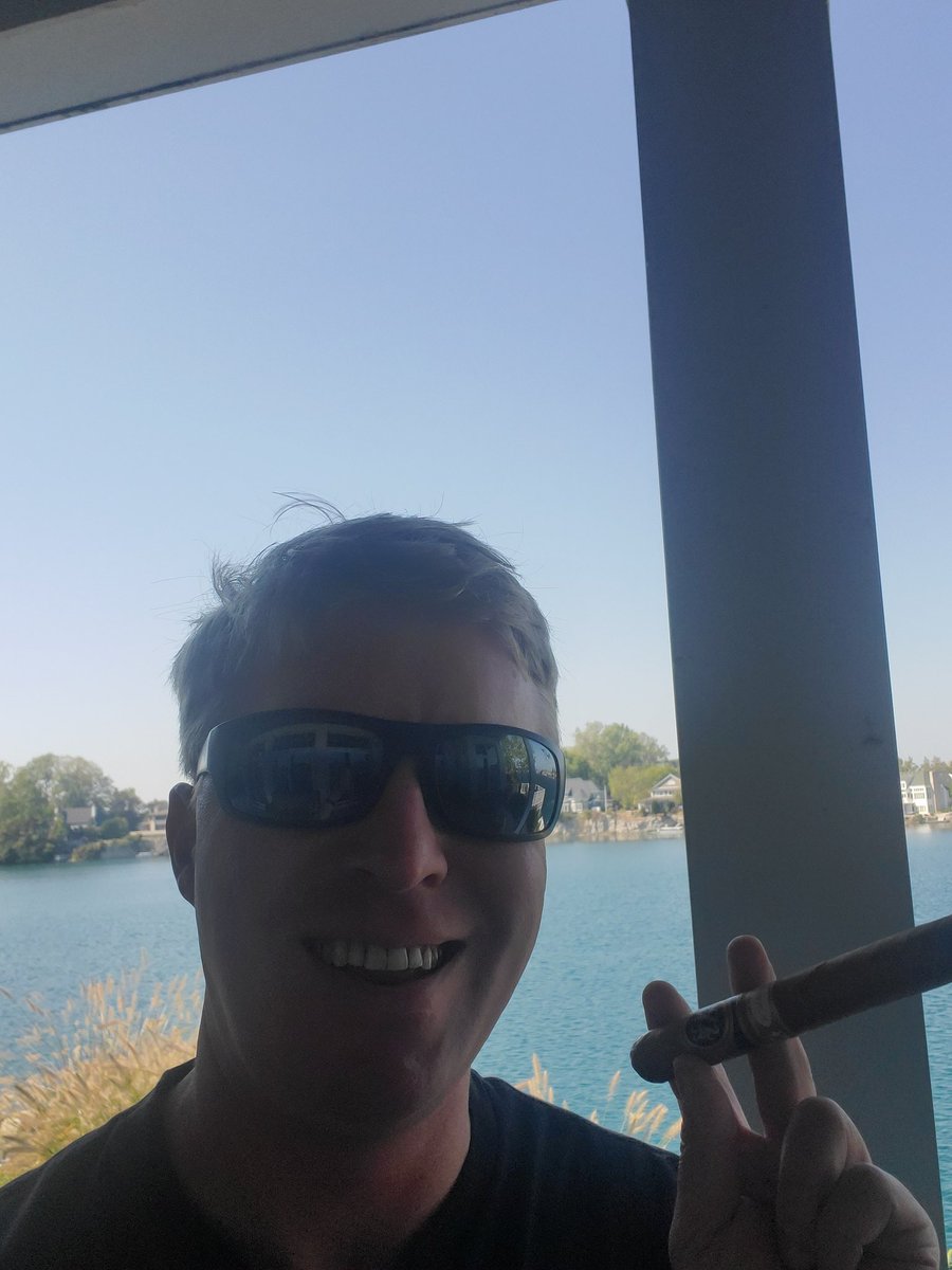 Ferio Tego Elagancia 2022 Sunday Afternoon 😉😋😛  <a href="/FerioTegoCigars/">FerioTegoCigars</a> #greycliffeatthequarry #cigarsaresexy #pssita #CigarLifeStyle #CigarBrotherhood #botl #sotl #staysmokey #1COTD #giddyup