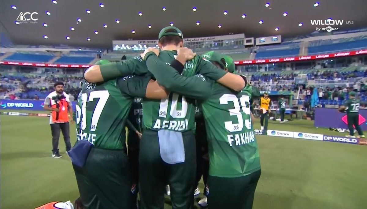 Farid Khan tweet media