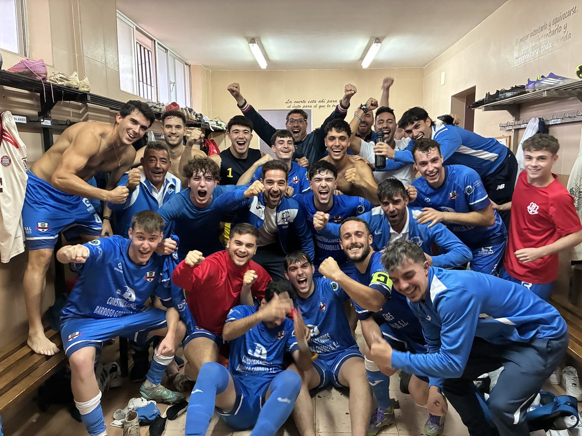 Finaaaaaaaaaal💙💙

SP RIBEREÑA 6-2 Trujillanos

Espectacular victoria de los nuestros dando una gran alegría a toda la afición💙

Seguimos💪🏽