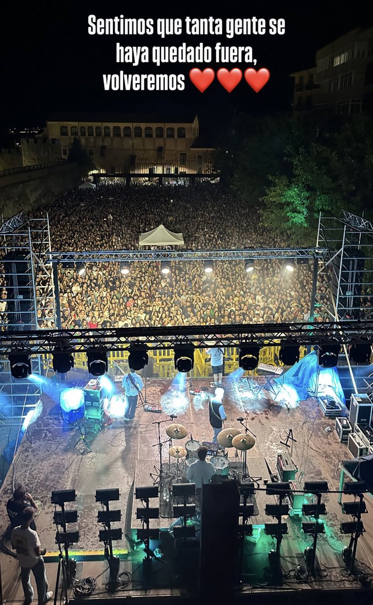 carlesmulet's tweet photo. La faena d’@OscecEstremaura està fent molt pel poble d’estremaúra, fins posar de moda l’orgull de ser qui són https://t.co/df1vFYKhEM