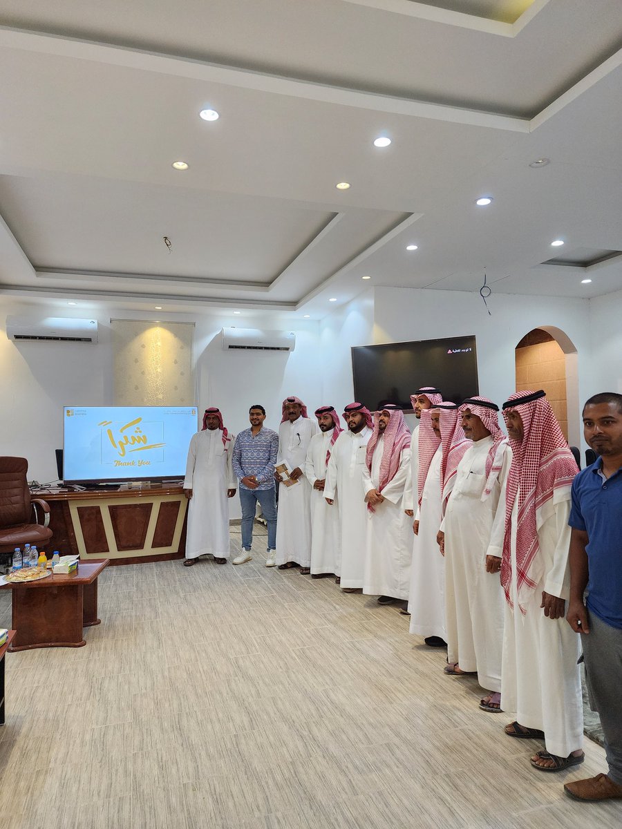 nsg_a's tweet photo. #استضافة 
استضافة #بر_مغيراء مشروع المزارع النموذجية التابع للهيئة الملكية لمحافظة العلا، وذلك ضمن ورشة عمل بعنوان #طفيليات الدم في حيوانات المزرعة ، وتهدف لتعزيز الوعي والمعرفة 
@RCU_SA 
@nsg_a https://t.co/uBVdnIamTZ