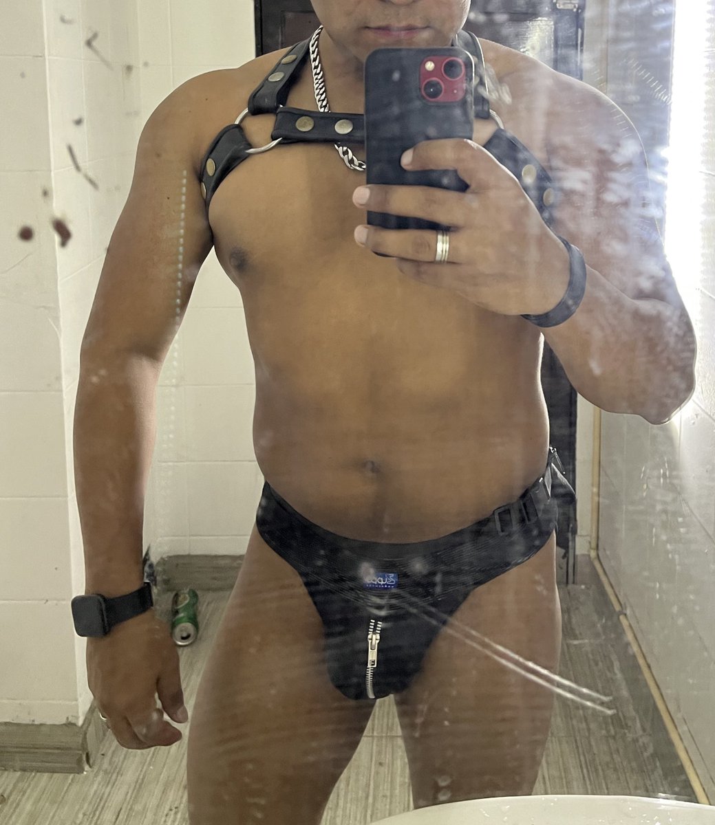 En modo Kinky 😈⛓️