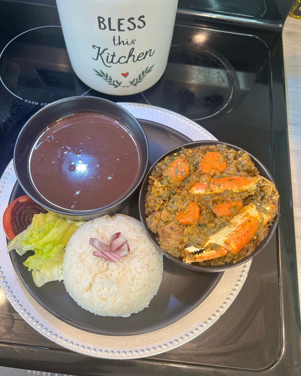 CiviqueEtmoral's tweet image. 🍽️ #Diri #SosPwa #Legim
Plat tradisyonèl, Ayisyen 🇭🇹
Depi se Dimanch, li toujou sou tab la.
#GastronomieHaïtienne