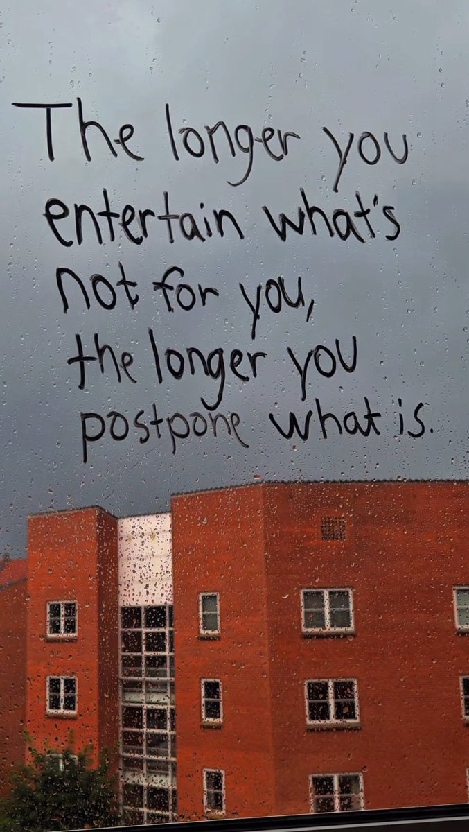 يمكن تكون شوفت التويت دي عشان محتاج تشوفها... مثلا.