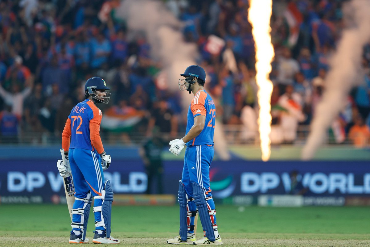 Charu93Dash's tweet photo. A Stellar performance by team #India
Congratulations Men in Blue. 
#IndiaVsPakistan 
#AsiaCupFinal 
#asiacup2025final https://t.co/gh3nKqwQhC