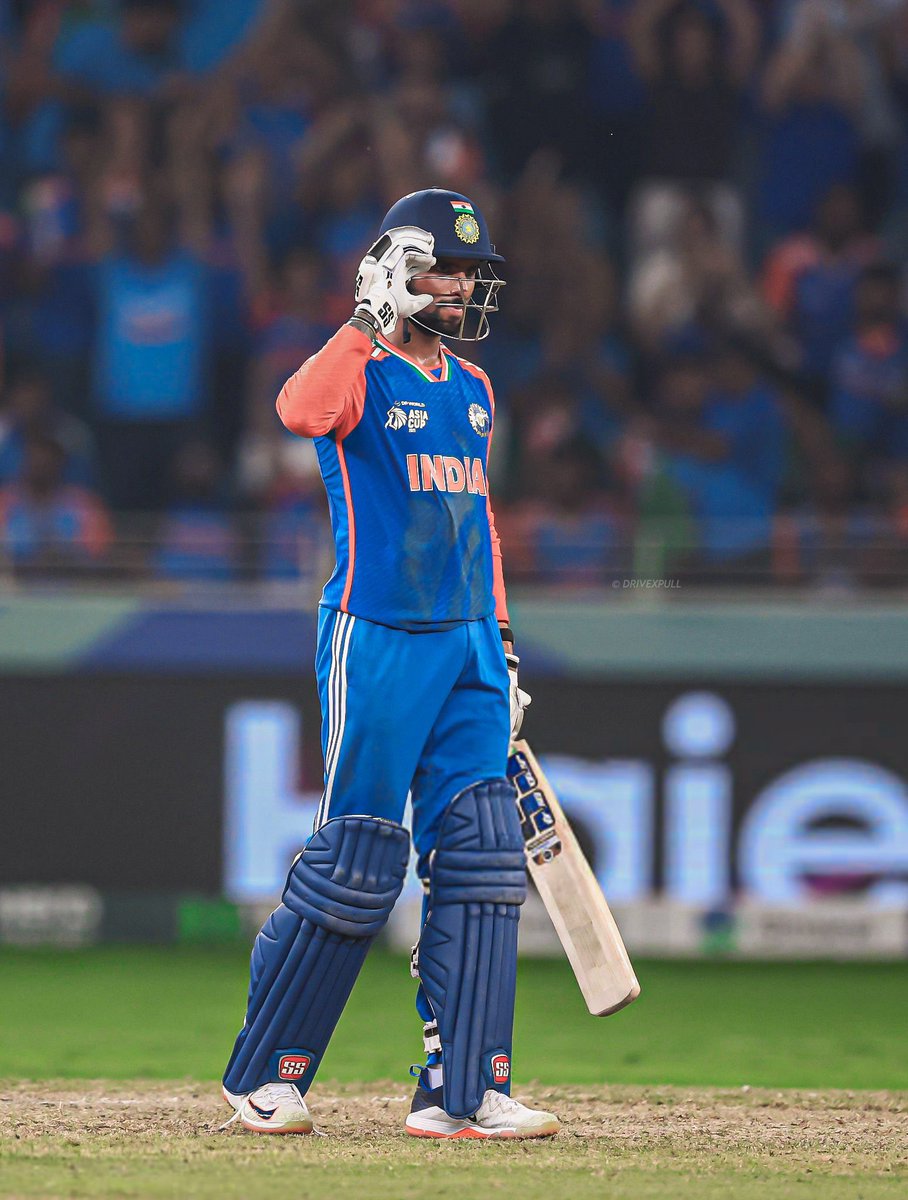 cloud_rohit's tweet image. Champion 🇮🇳 
#INDvsPAK