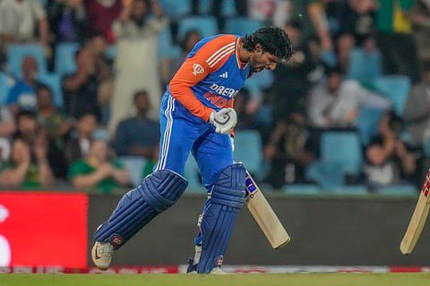 वैसे आपको पता चल ही गया होगा आज फिर 
#PKMKB  हो गया 
😂😂😂
#IndianCricket 
#indvspak2025 
#AsiaCupFinal <a href="/ICCLive/">ICC Live Scores</a>