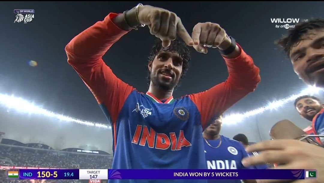 Tilak Verma's celebration 😭🤣

#indvspak2025