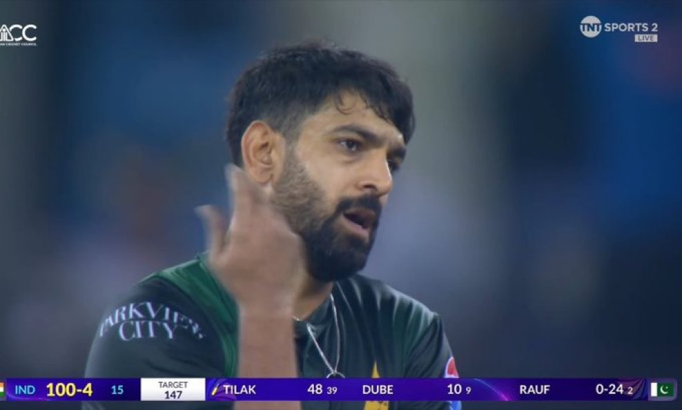 TheRealMauryaa's tweet photo. 1 baat batao ant over me ye #harishrauf hi kyu maa ch*dwane aata hai.
Any way we won 🇮🇳🫡
#PKMKB forever#indvspak2025
Congratulations team #IndianCricket https://t.co/FLiVzgXYgG