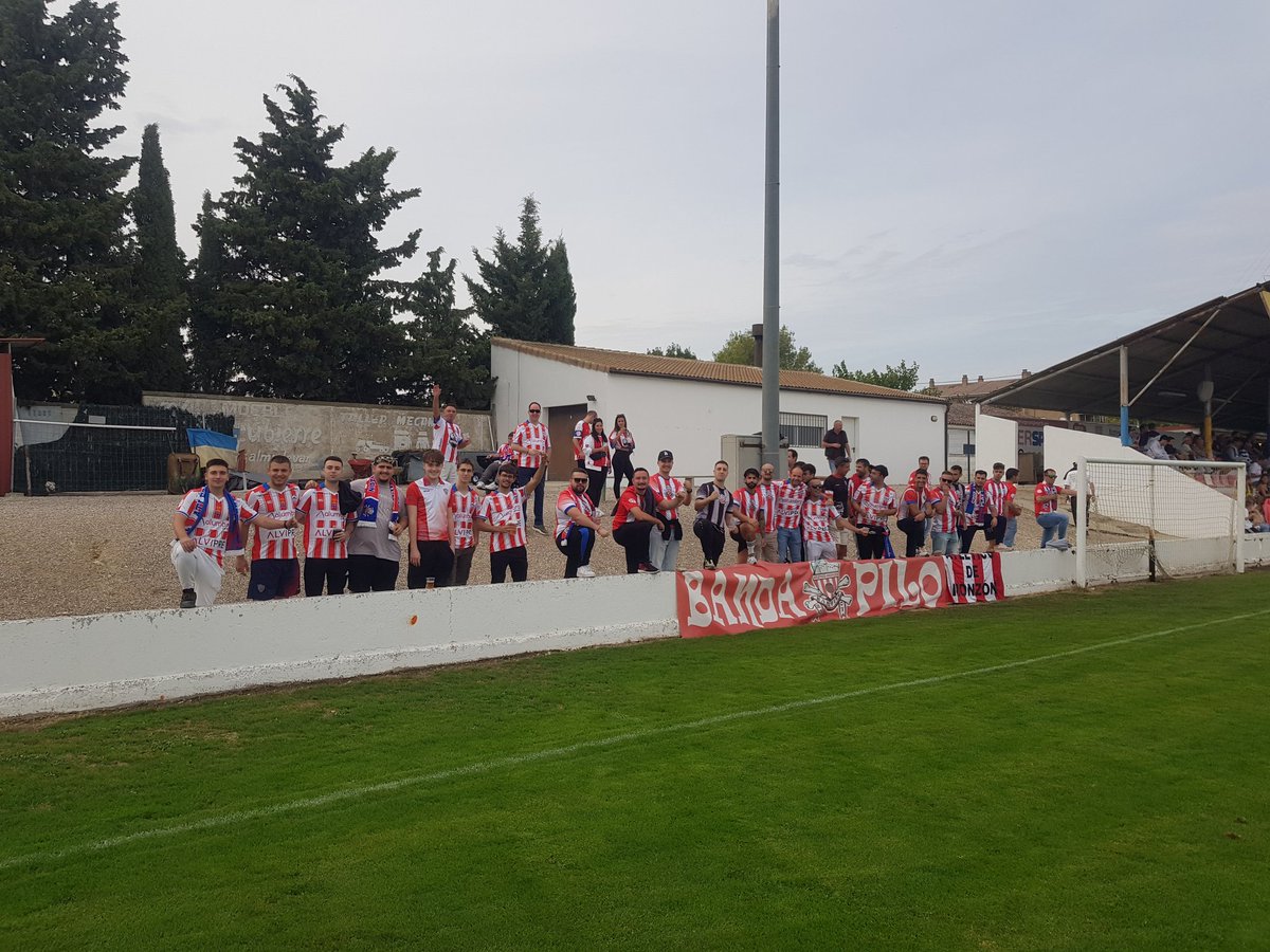 Kilómetros y kilómetros de fidelidad por el escudo del castillo,otro domingo detrás de ti <a href="/AtcoMonzon/">Atlético Monzón Alumbra</a> ,en el Calderón o en cualquier lugar no dejaremos de animar 🙌🇲🇨🇵🇱💪#ATuLadoYHastaLaVictoriaSiempreMonzón #NuncaDejesDeLucharNuncaTeRindas