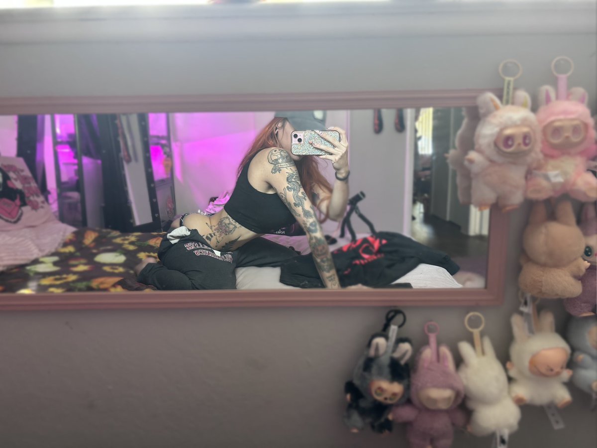 Help me stretch ? #nsfwtwtًً