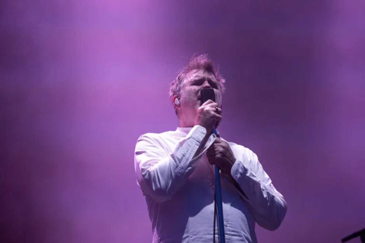 mxdwn's tweet image. .@lcdsoundsystem &amp;amp; @welovepulp Perform Heaven 17&apos;s ( @heaven17bef ) &quot;(We Don&apos;t Need This) Fascist Groove Thang&quot; 

music.mxdwn.com/2025/09/27/new… 

#lcdsoundsystem #pulp #heaven17