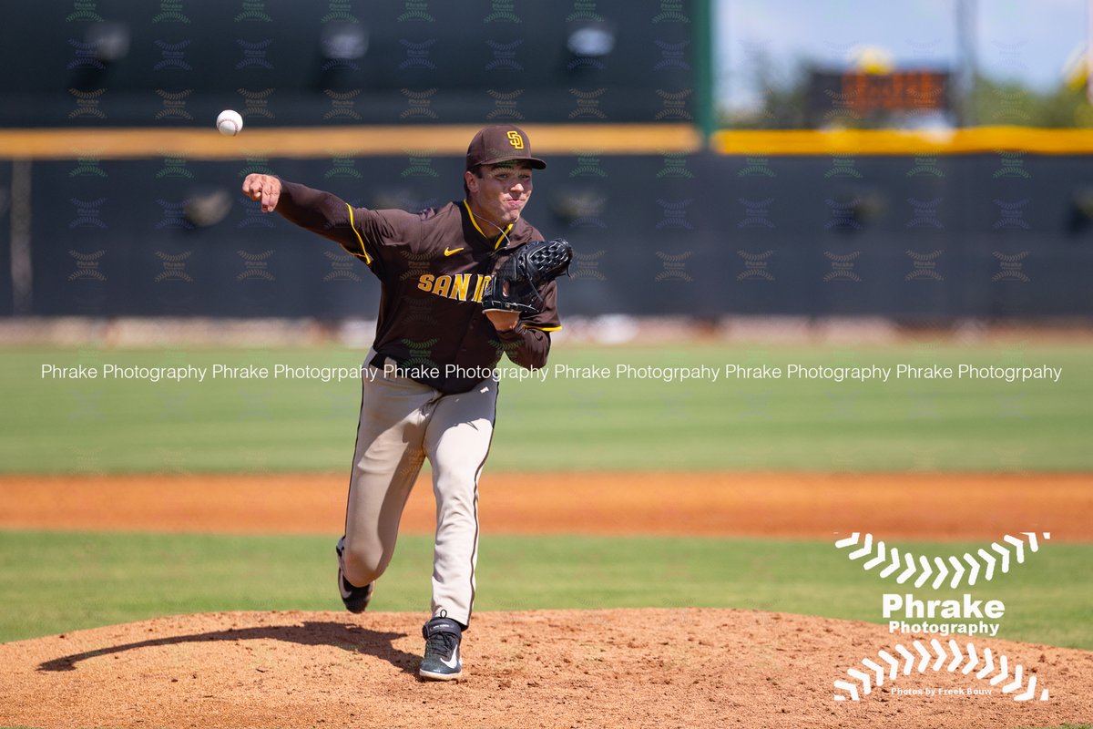 Phrake Photography tweet media