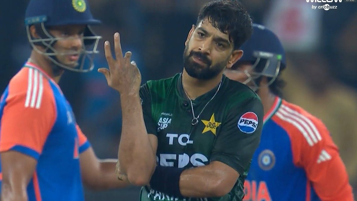 nitishroy's tweet photo. India Ko bas yahi milta hai todne ke liye 😂 ITS PERSONAL #INDvsPAK #HarisRauf https://t.co/WcXSpSme7m