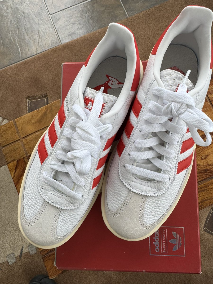 M30WLC's tweet photo. @adiFamily_ @Dadidassler adidas Barcelona 99 Manchester United UK6 EH1565 08/19 BN OG Box
No tags, never worn outside 
£70 TYD PayPal F&amp;F

@T_C__B_S_T https://t.co/FNIOAwUuok