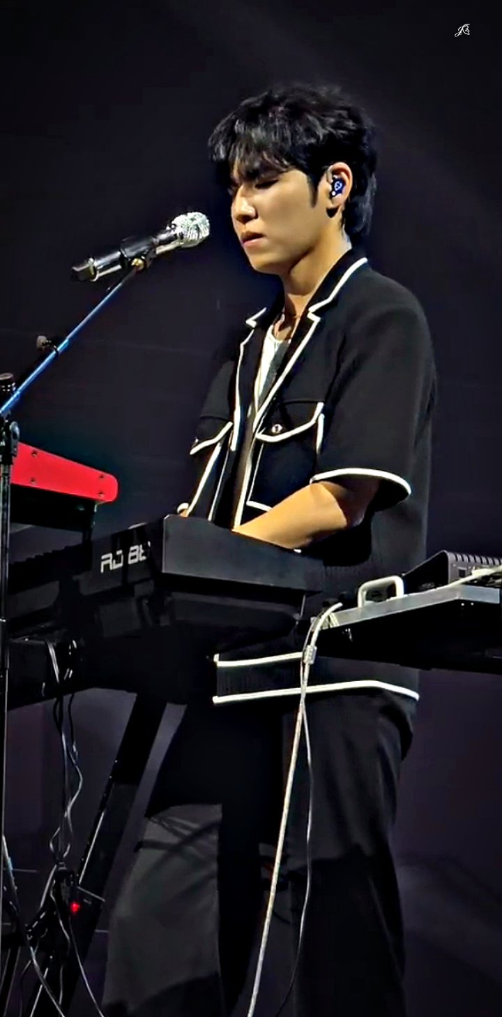 DAY6　ヨンケイ⒄ DAY6 ヨンケイ⑰ DAY6 ヨンケイ young k Even of day コラボグッズ