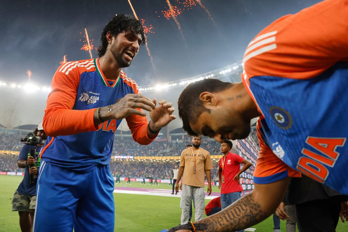 Charu93Dash's tweet photo. Surya- Tilak
(ସୂର୍ଯ୍ୟ ତିଳକ)
#INDvsPAK 
#AsiaCup 
#AsiaCupFinal https://t.co/xhSrjWnQCs