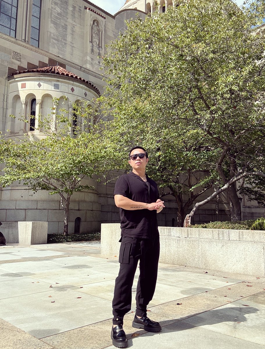 teach2dfuture's tweet image. As the seasons change, so do many things in our lives. Remember to stay focused on your goals -don’t let distractions keep you from reaching where you want to be. Keep pushing forward, my friend. Your breakthrough is coming! Trust the process! 🌟💪 

Have a blessed Sunday!🙏🙌