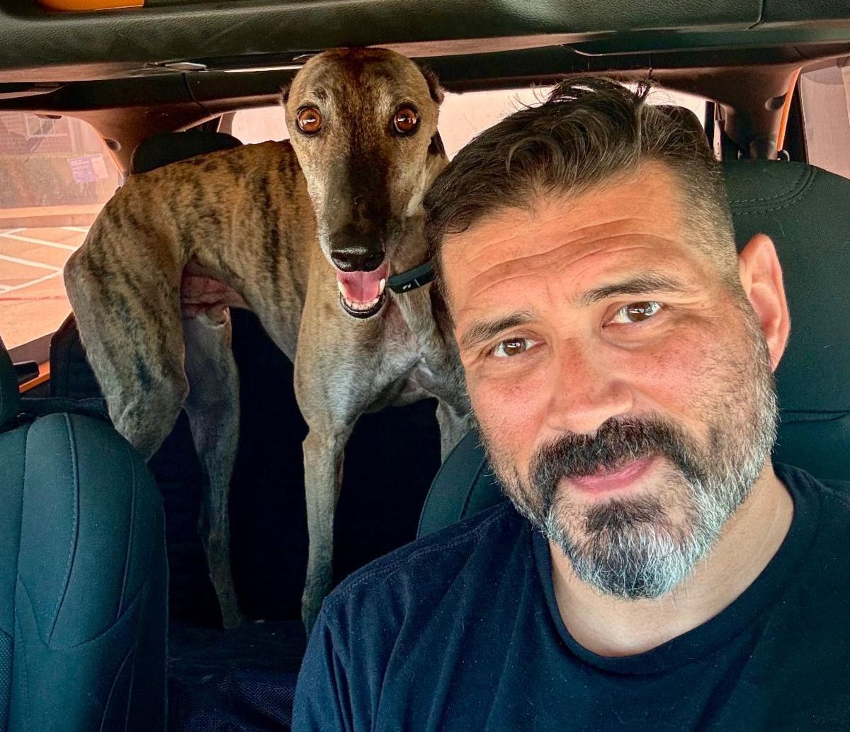 GaltxOrg's tweet photo. Magnusβs journey to his forever home began in March, when he arrived in the United States from Australia as a retired racing greyhound. Read his adoption story here: https://t.co/hFOLPoDODs
#Greyhounds #HoundsOfX https://t.co/fRRFClL4cw
