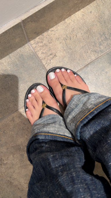 Pearl white 🤍 https://t.co/oIzgiMlYBO<a href="/tag/nationalbikiniday"class="tags"><span>#nationalbikiniday</span></a>