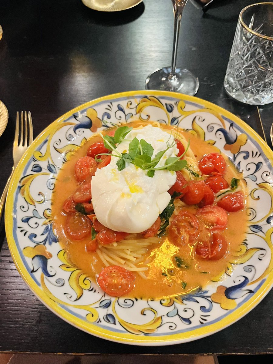 Goed dat ik dit weekend 34 km in totaal gelopen heb of mijn calorie deficit was totaal om zeep. 😋