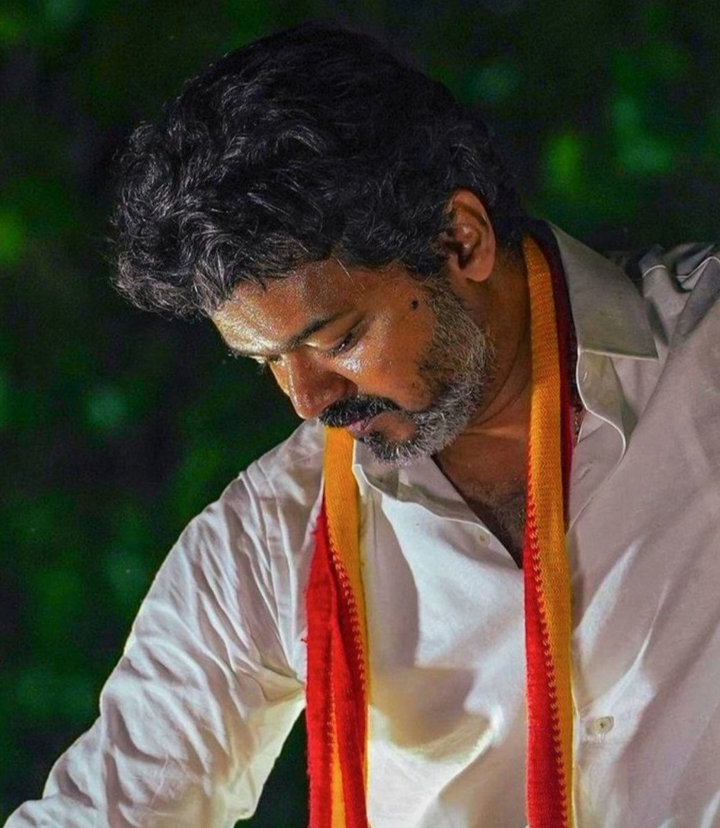 CinePulse_Ind's tweet photo. we stand with Thalapathi  @actorvijay Anna 🤗👍

#WeStandWithVIJAY  💪

உண்மை வெல்லும் 👍 #TVKVijay #TVKVijayStampede #tvkvijaycampaignkarur 

தலைவர் மிகவும் மன வருத்தில் உள்ளார் 💔 https://t.co/vBnZwJhZ7a