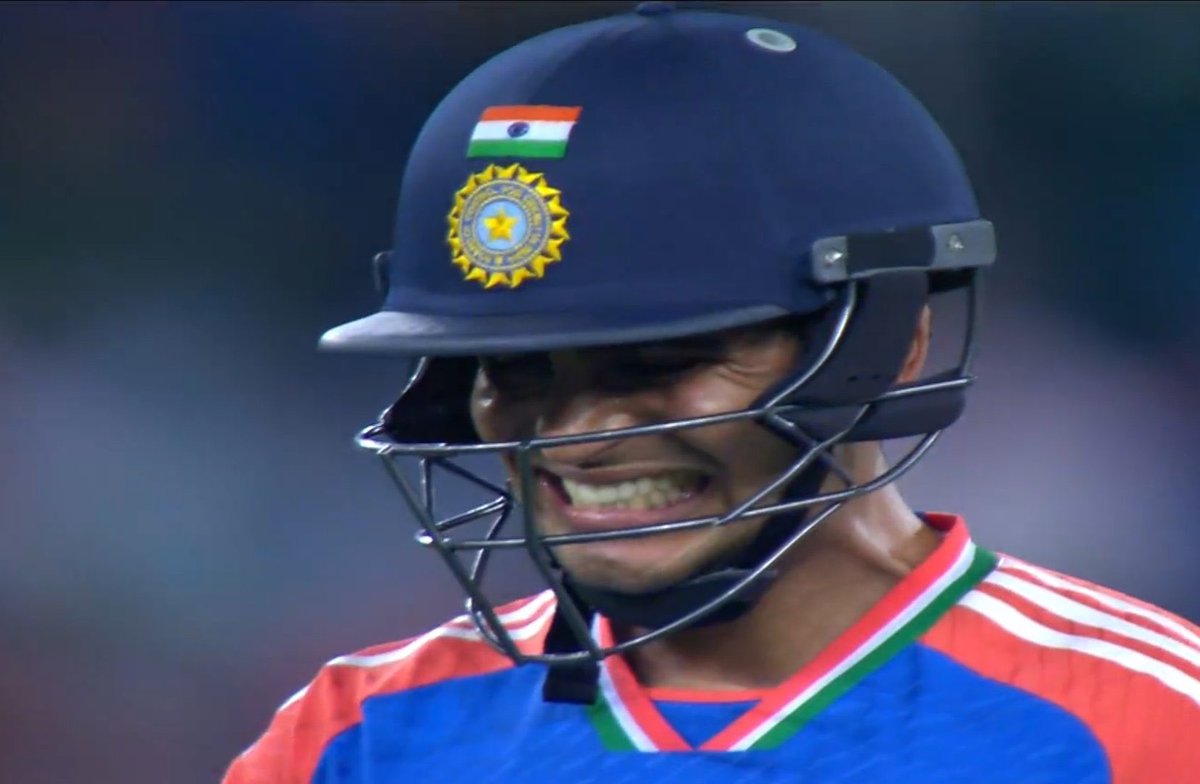 umashankarajith's tweet image. Vice Captain Shubman Gill in Asia Cup 2025 ⬇️
20 vs UAE
10 vs Pak
5 vs Oman
47 vs Pak
29 vs Ban
4 vs SL
12 vs Pak

And this is our so-called ‘Generational Talent’? More like Generational Choker. 🤡