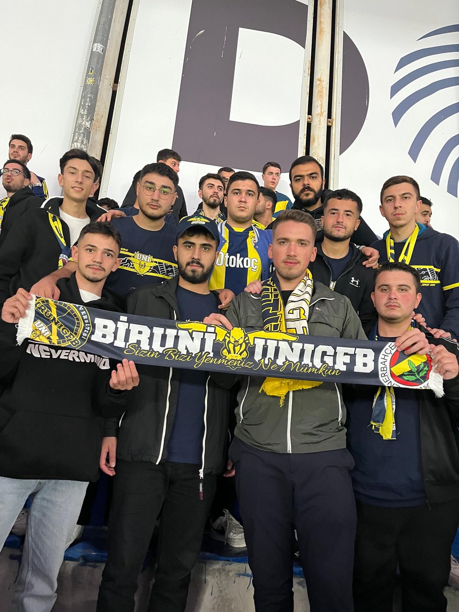 Fenerbahçe’mizi antalyaspor karşısında yalnız bırakmadık

#UNIGFB